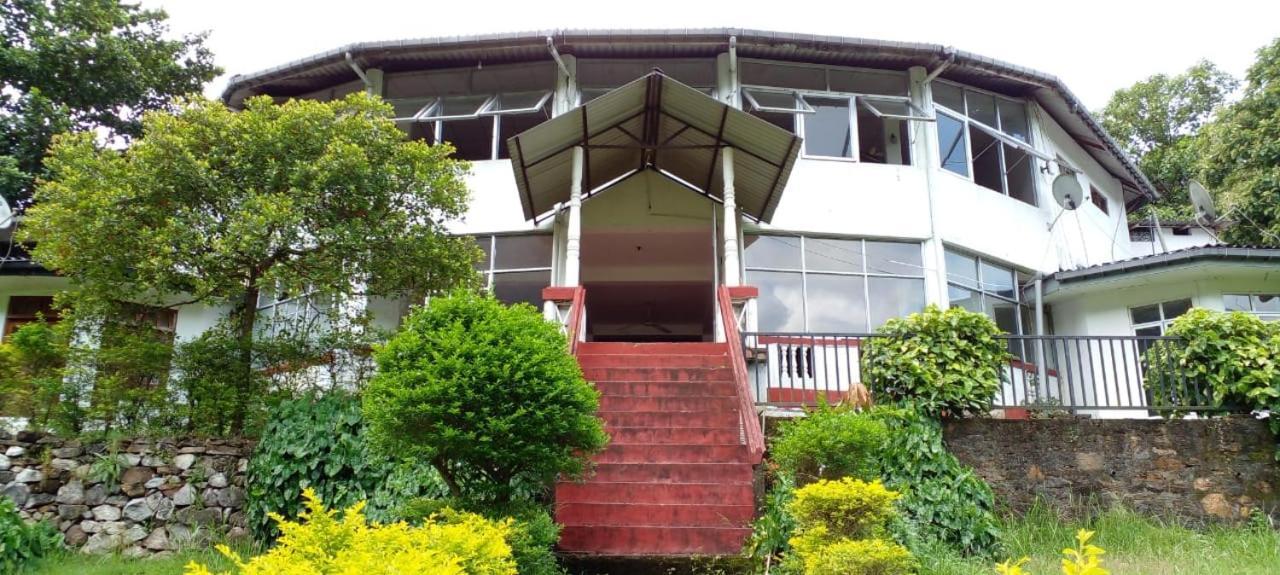 Koslanda Diyaluma Falls Inn מראה חיצוני תמונה