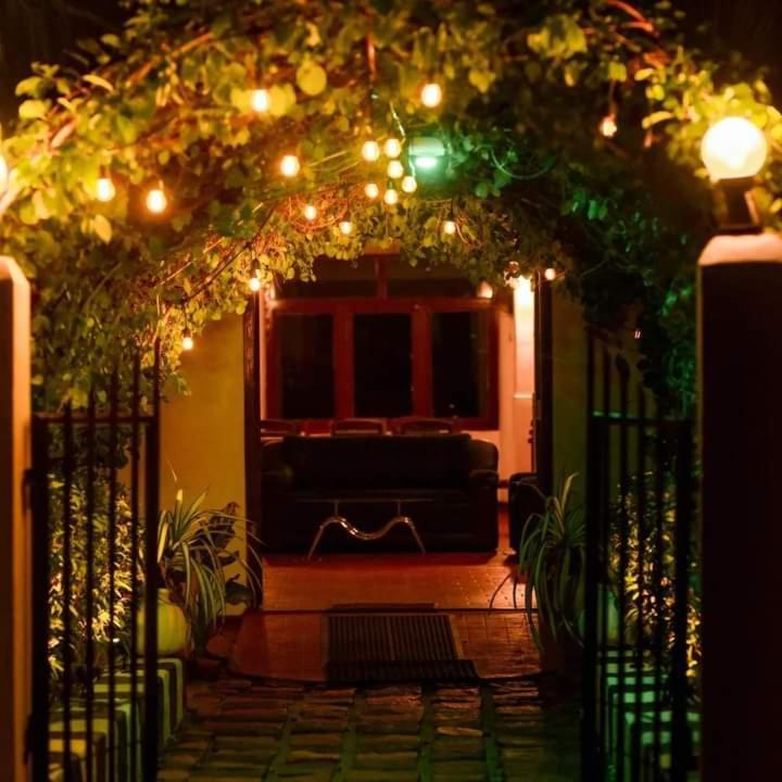 Koslanda Diyaluma Falls Inn מראה חיצוני תמונה